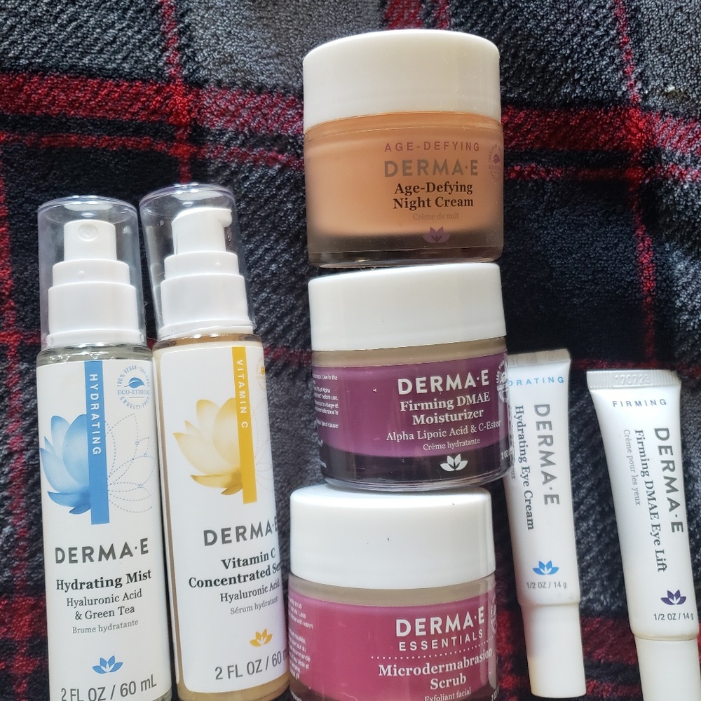 Derma E skincare bundle
